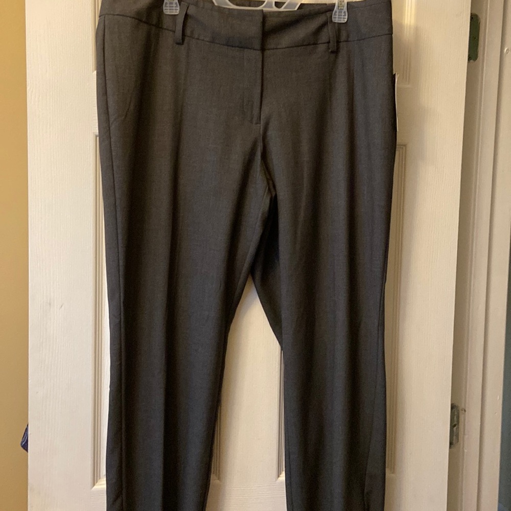 NWT! WORTHINGTON Gray CURVY Straight Leg MID RISE Pants TROUSERS ~ Size 16